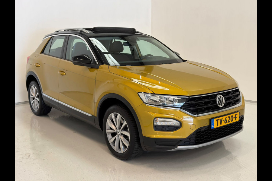 Volkswagen T-Roc 1.0 TSI Style / Pano / Trekhaak / Virtual