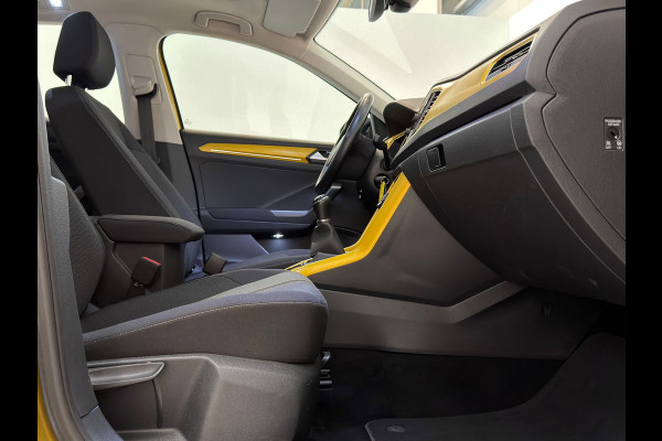 Volkswagen T-Roc 1.0 TSI Style / Pano / Trekhaak / Virtual
