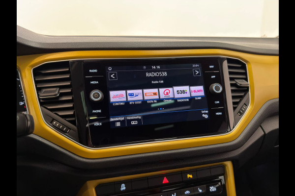 Volkswagen T-Roc 1.0 TSI Style / Pano / Trekhaak / Virtual