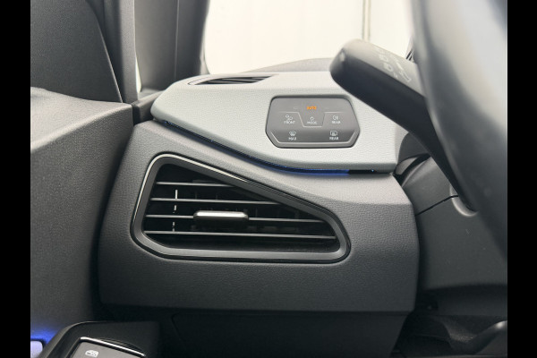Volkswagen ID.3 First Plus 58 kWh Adap.Cruise Camera Carplay Sfeerverl Orig.NL 100% Elektrisch