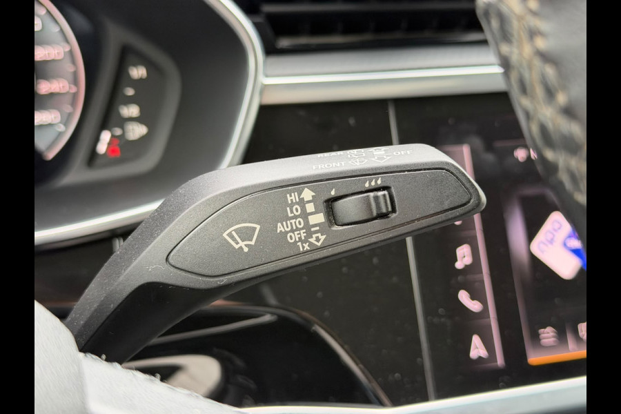 Audi Q3 45 TFSI e Advanced edition | Stoelverwarming | Navigatie | Parkeersensoren | Adaptive Cruise Control | Matrix LED | DAB | Parkeersensoren | Nanograu | SOH 95%