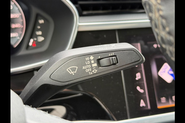 Audi Q3 45 TFSI e Advanced edition | Stoelverwarming | Navigatie | Parkeersensoren | Adaptive Cruise Control | Matrix LED | DAB | Parkeersensoren | Nanograu | SOH 95%