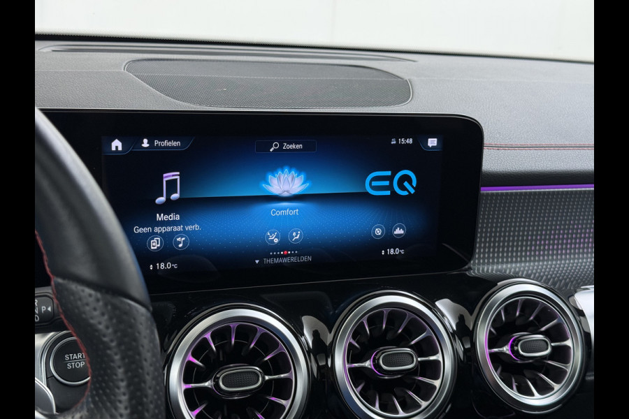 Mercedes-Benz EQB 250 AMG Night Line 7-Persoons Premium plus SOH 95% Panoramadak Adap.Cruise Head-Up Display Lmv 20" Elek.Stoelen+Memory+Verwarmd  Actieve park-assist Licht en zichtpakket Led Privacy Glas DAB 1e Eigenaar Dealeronderhouden Origineel Nederlandse Auto