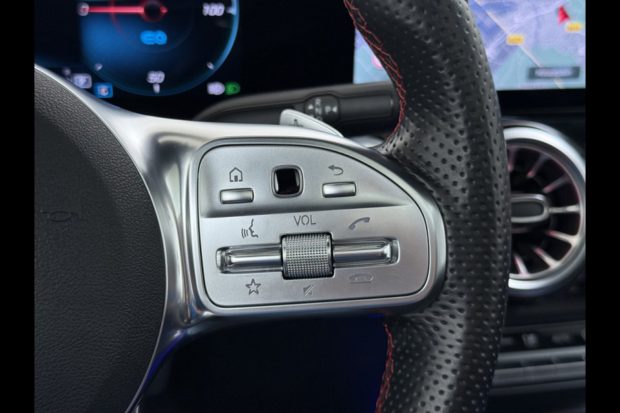 Mercedes-Benz EQB 250 AMG Night Line 7-Persoons Premium plus SOH 95% Panoramadak Adap.Cruise Head-Up Display Lmv 20" Elek.Stoelen+Memory+Verwarmd  Actieve park-assist Licht en zichtpakket Led Privacy Glas DAB 1e Eigenaar Dealeronderhouden Origineel Nederlandse Auto