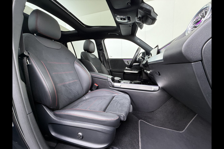 Mercedes-Benz EQB 250 AMG Night Line 7-Persoons Premium plus SOH 95% Panoramadak Adap.Cruise Head-Up Display Lmv 20" Elek.Stoelen+Memory+Verwarmd  Actieve park-assist Licht en zichtpakket Led Privacy Glas DAB 1e Eigenaar Dealeronderhouden Origineel Nederlandse Auto