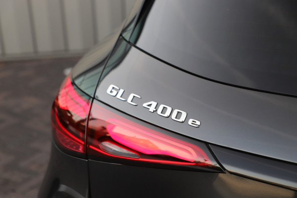 Mercedes-Benz GLC 400e AMG 4-Matic | 381PK | Head-up | Keyless-go | Burmester | Pano | Sfeerverl. | Distronic+ | Trekhaak | Memory | 2025.