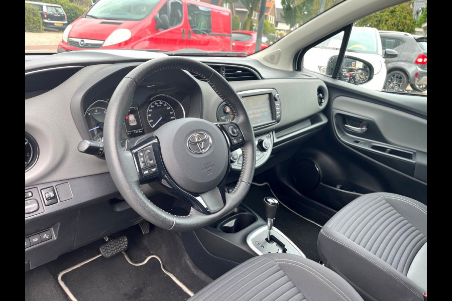 Toyota Yaris 1.5 VVT-i Dynamic Automaat, 16.000 km !