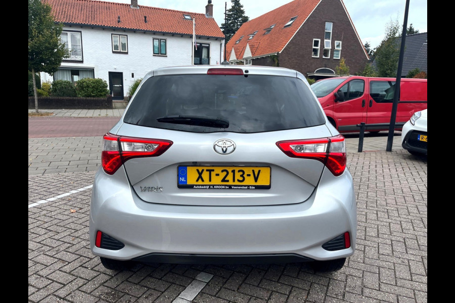 Toyota Yaris 1.5 VVT-i Dynamic Automaat, 16.000 km !