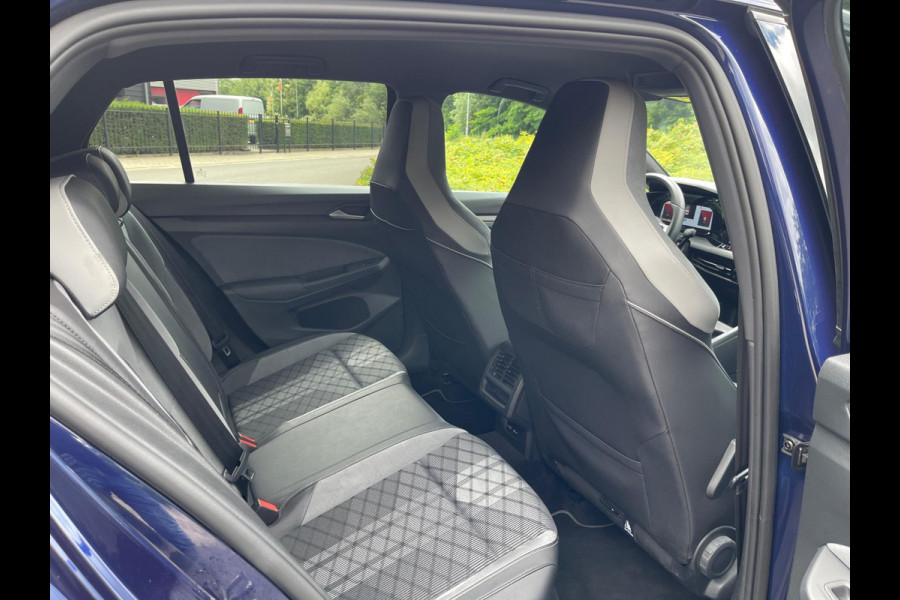 Volkswagen Golf 1.5 TSI R-Line Virtual Camra IQ Light Matrix LED