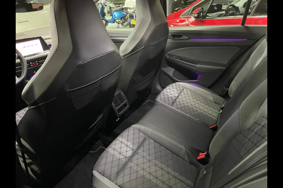 Volkswagen Golf 1.5 TSI R-Line Virtual Camra IQ Light Matrix LED