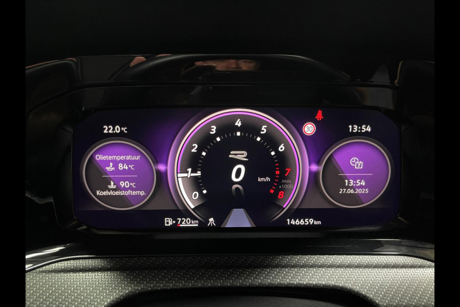 Volkswagen Golf 1.5 TSI R-Line Virtual Camra IQ Light Matrix LED
