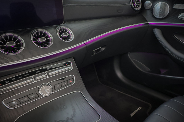 Mercedes-Benz E-Klasse Cabrio 200 Premium Plus AMG | STOELVERWARMING & NEKVERWARMING | SFEERVERLICHTING | 360 CAMERA | HEAD UP | STOELVERWARMING & NEKVERWARMING | SFEERVERLICHTING | 360 CAMERA | HEAD UP |
