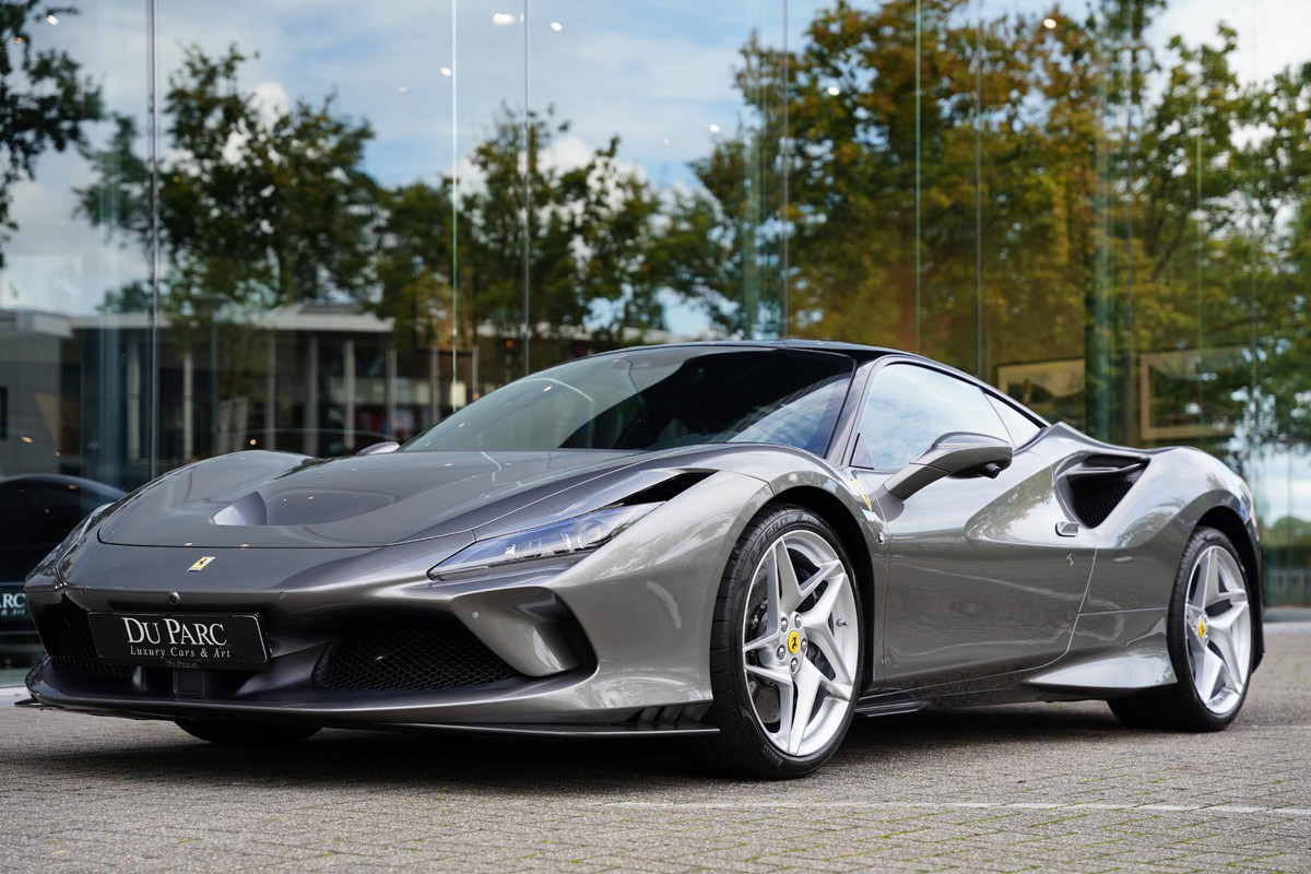 Ferrari F8 Tributo 3.9 V8 HELE / 6 D.KM / Full Carbon Exterior / Full ADAS