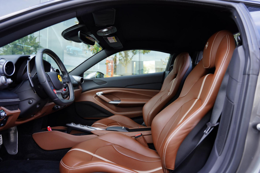 Ferrari F8 Tributo 3.9 V8 HELE / 6 D.KM / Full Carbon Exterior / Full ADAS