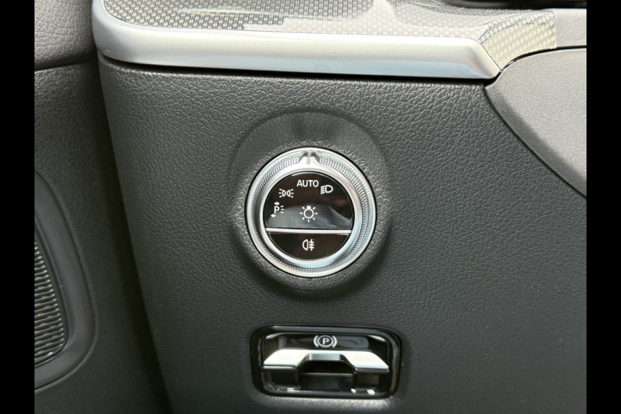 Mercedes-Benz C-Klasse 200 AMG Line | Navi | CarPlay | Camera | Laser LED | 18 inch