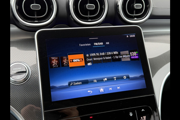 Mercedes-Benz C-Klasse 200 AMG Line | Navi | CarPlay | Camera | Laser LED | 18 inch