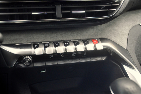 Peugeot 3008 1.2 PureTech 130 PK GT | Panoramadak | Black Pack | Eerste Eigenaar!
