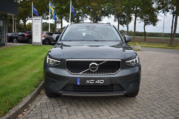 Volvo XC40 B3 Core | Leder |  ACC | Stoel stuurwiel verwarmd | Camera + PDC |