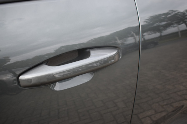 Volvo XC40 B3 Core | Leder |  ACC | Stoel stuurwiel verwarmd | Camera + PDC |