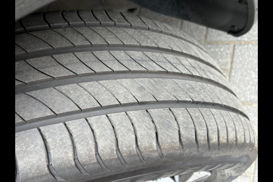 Kia Sportage 1.6 T-GDi Plug-in Hybrid AWD GT-PlusLine Camera/Parkeerhulp/Navigatie/Leder