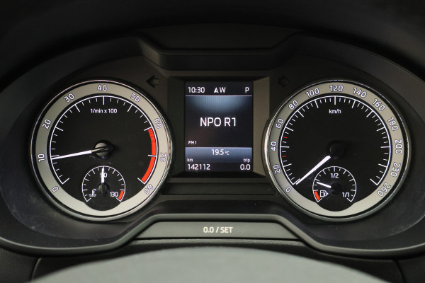 Škoda Octavia Combi 1.5 TSI DSG Greentech Business Edition Camera, Apple Carplay, Trekhaak, Climate, Stoelverwarming, PDC
