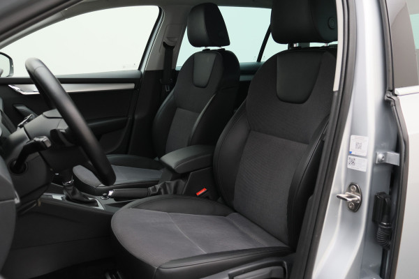 Škoda Octavia Combi 1.5 TSI DSG Greentech Business Edition Camera, Apple Carplay, Trekhaak, Climate, Stoelverwarming, PDC