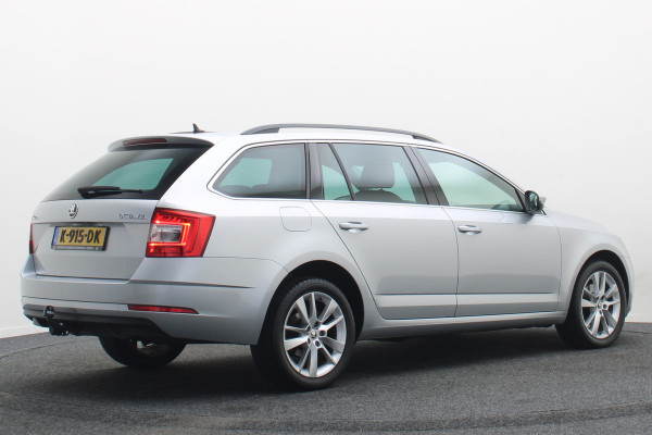 Škoda Octavia Combi 1.5 TSI DSG Greentech Business Edition Camera, Apple Carplay, Trekhaak, Climate, Stoelverwarming, PDC