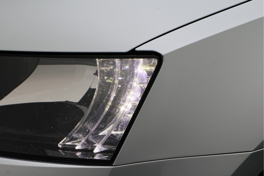 Škoda Octavia Combi 1.5 TSI DSG Greentech Business Edition Camera, Apple Carplay, Trekhaak, Climate, Stoelverwarming, PDC