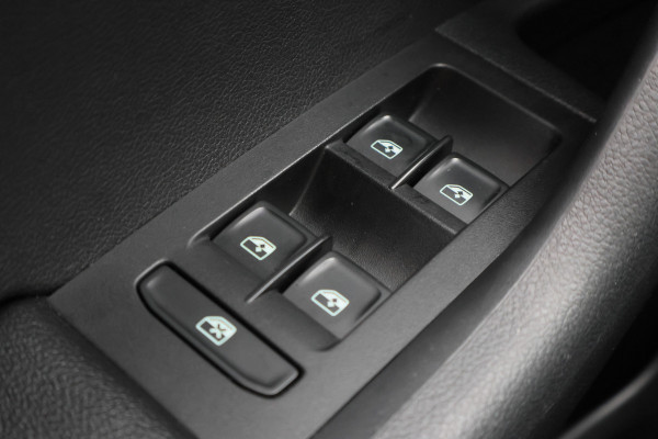 Škoda Octavia Combi 1.5 TSI DSG Greentech Business Edition Camera, Apple Carplay, Trekhaak, Climate, Stoelverwarming, PDC