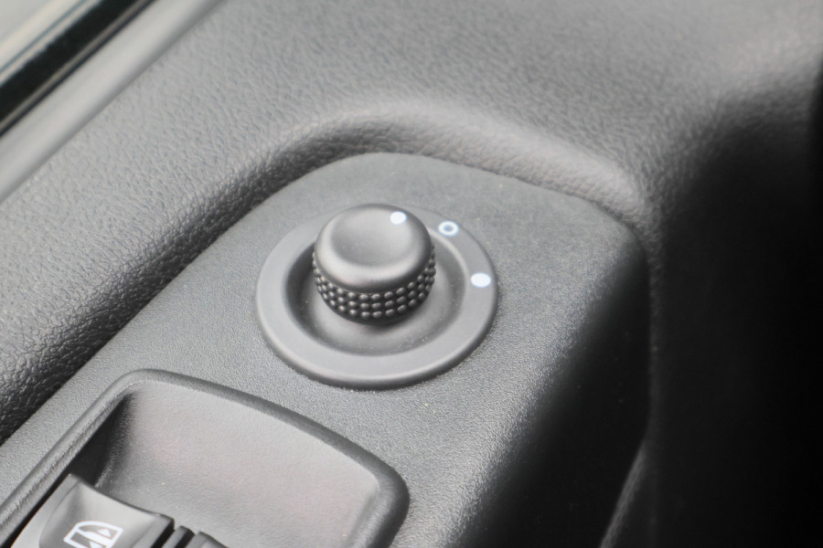 Renault Trafic 2.0 dCi 120 T29 L2H1 Générique Camera, Apple Carplay, LED, Cruise, PDC