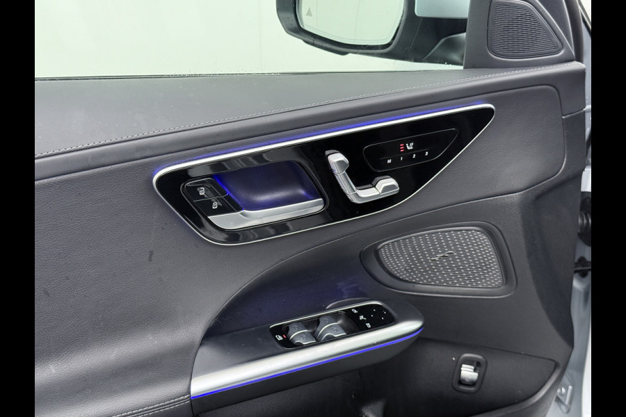 Mercedes-Benz C-Klasse 180 AMG Line | Pano Memory Keyless Digital 360 Camera