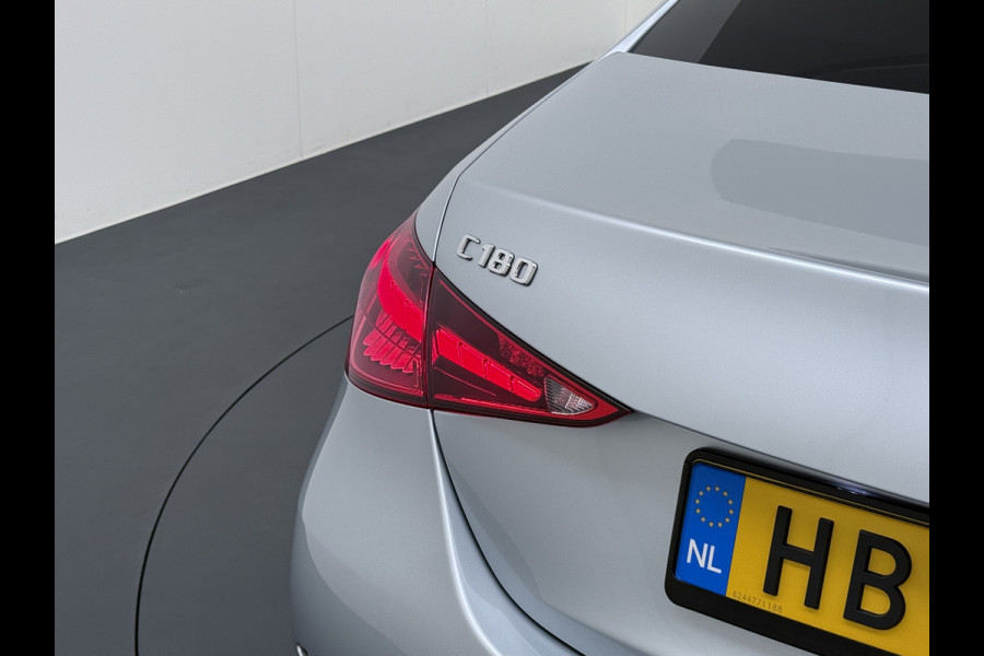 Mercedes-Benz C-Klasse 180 AMG Line | Pano Memory Keyless Digital 360 Camera