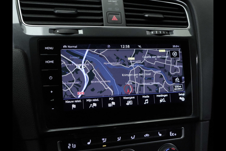 Volkswagen e-Golf Sport (APPLE CARPLAY,NAVI,CAMERA,PDC,STOELVERWARMING,CLIMATE,CRUISE,LED,GETINT,SPORTSTOELEN,LM VELGEN)
