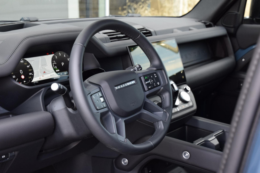 Land Rover Defender 110 2.0 P300e 110 X-Dynamic SE