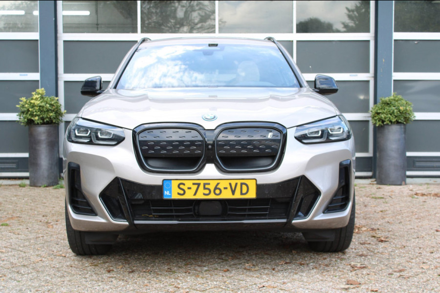 BMW iX3 High Executive 80 kWh/pano/Mpakket
