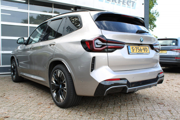 BMW iX3 High Executive 80 kWh/pano/Mpakket
