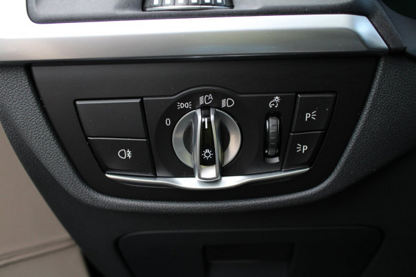 BMW iX3 High Executive 80 kWh/pano/Mpakket