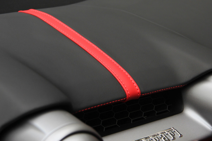 Ferrari 812 6.5 V12 Superfast HELE | Bianco Italia | Lift | Passenger Display | Carbon LED