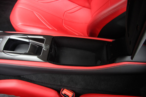 Ferrari 812 6.5 V12 Superfast HELE | Bianco Italia | Lift | Passenger Display | Carbon LED