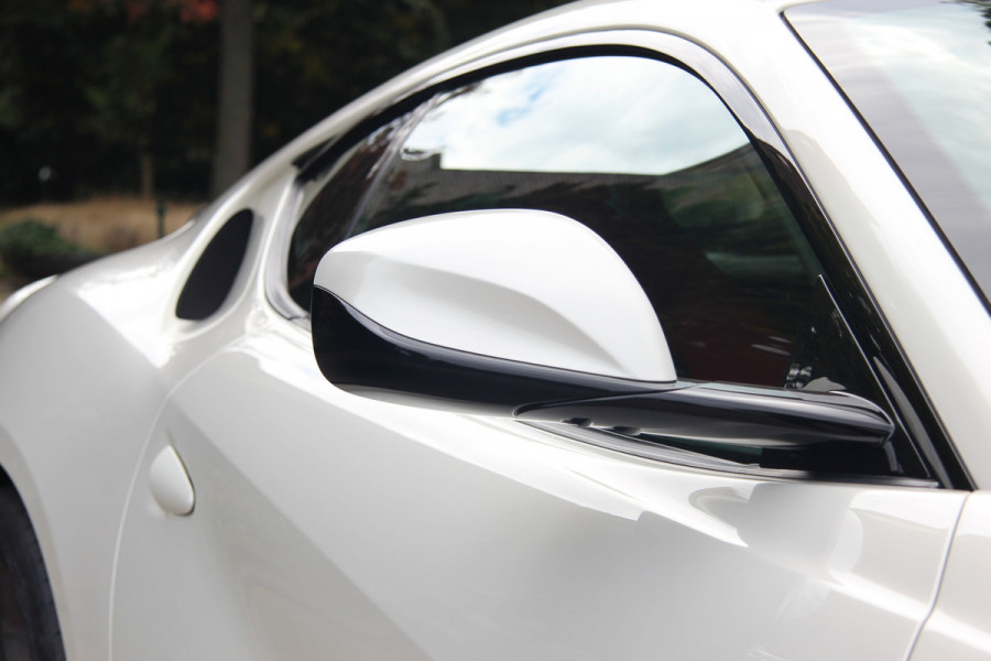 Ferrari 812 6.5 V12 Superfast HELE | Bianco Italia | Lift | Passenger Display | Carbon LED