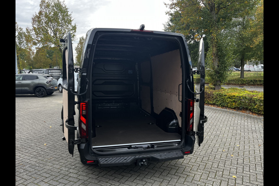 Renault Master E-Tech T35 L2H2 Advance Long Range 87 kWh 143pk | Trekhaak | Navi | Camera | 270gr. deuren | Betimmering | etc. etc.