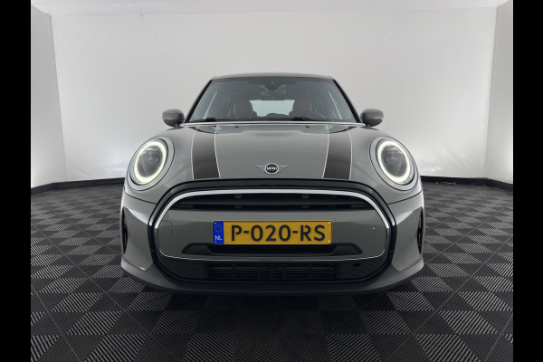 MINI 5-deurs 1.5 One Business Edition (Facelift-Life Cycle Impulse 2) (INCL-BTW) *LEATHER | SPORTSEATS | FULL-LED | DIGI-COCKPIT | AMBIENTLIGHT | NAVI-FULLMAP | DAB | AIRCO | KEYLESS | PDC | 16''ALU*