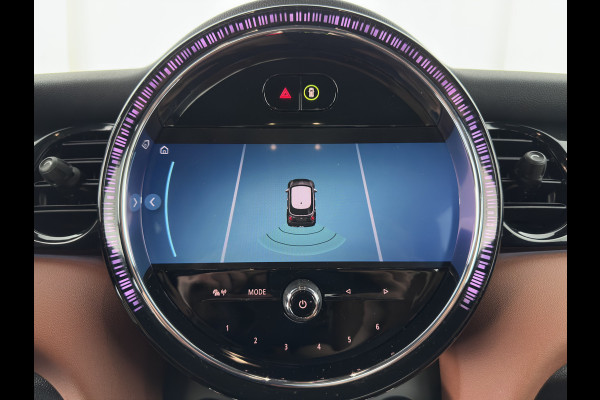 MINI 5-deurs 1.5 One Business Edition (Facelift-Life Cycle Impulse 2) (INCL-BTW) *LEATHER | SPORTSEATS | FULL-LED | DIGI-COCKPIT | AMBIENTLIGHT | NAVI-FULLMAP | DAB | AIRCO | KEYLESS | PDC | 16''ALU*