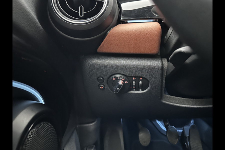 MINI 5-deurs 1.5 One Business Edition (Facelift-Life Cycle Impulse 2) (INCL-BTW) *LEATHER | SPORTSEATS | FULL-LED | DIGI-COCKPIT | AMBIENTLIGHT | NAVI-FULLMAP | DAB | AIRCO | KEYLESS | PDC | 16''ALU*