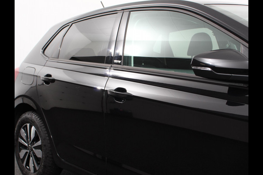 Volkswagen Polo 1.0 TSI Automaat Move Navigatie Apple Carplay/Android Auto Airco Digitale Cockpit Adaptive Cruise Control Lichtmetalen Velgen Parkeer sensoren V+A Stoelverwarming