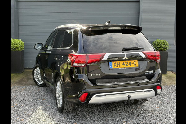 Mitsubishi Outlander 2.4 PHEV Instyle ✓360° Camera✓2e Eigenaar✓Carplay✓Pano✓Leder✓Keyless✓Stoelverw✓Stoelverkoeling✓Stuurverw✓Pdc V+A✓Lm velgen✓Net beurt gehad✓Rijstrooksensor✓Dodehoeksenor✓N.A.P✓Apk tot 11-2027