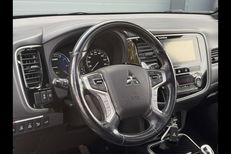 Mitsubishi Outlander 2.4 PHEV Instyle ✓360° Camera✓2e Eigenaar✓Carplay✓Pano✓Leder✓Keyless✓Stoelverw✓Stoelverkoeling✓Stuurverw✓Pdc V+A✓Lm velgen✓Net beurt gehad✓Rijstrooksensor✓Dodehoeksenor✓N.A.P✓Apk tot 11-2027