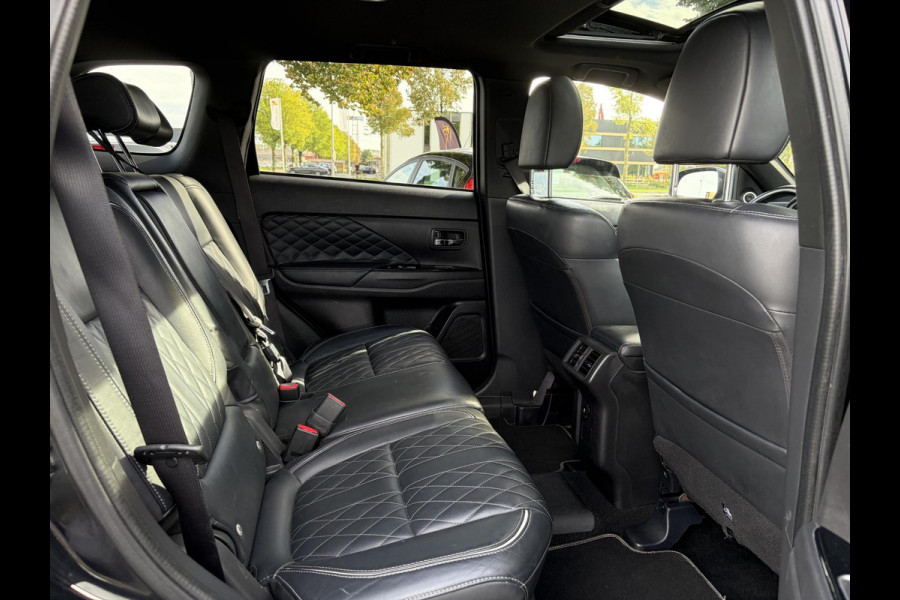 Mitsubishi Outlander 2.4 PHEV Instyle ✓360° Camera✓2e Eigenaar✓Carplay✓Pano✓Leder✓Keyless✓Stoelverw✓Stoelverkoeling✓Stuurverw✓Pdc V+A✓Lm velgen✓Net beurt gehad✓Rijstrooksensor✓Dodehoeksenor✓N.A.P✓Apk tot 11-2027