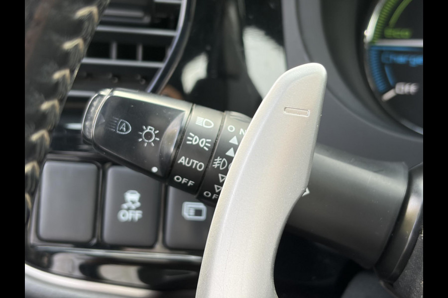 Mitsubishi Outlander 2.4 PHEV Instyle ✓360° Camera✓2e Eigenaar✓Carplay✓Pano✓Leder✓Keyless✓Stoelverw✓Stoelverkoeling✓Stuurverw✓Pdc V+A✓Lm velgen✓Net beurt gehad✓Rijstrooksensor✓Dodehoeksenor✓N.A.P✓Apk tot 11-2027