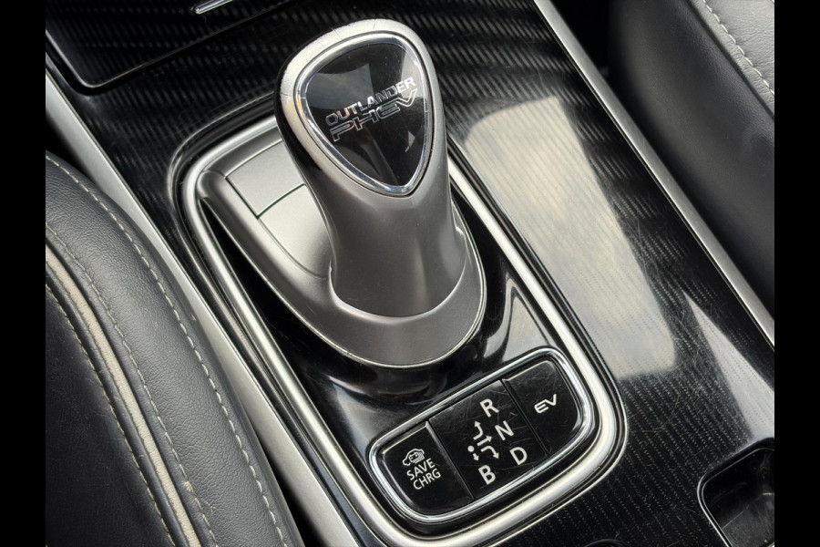 Mitsubishi Outlander 2.4 PHEV Instyle ✓360° Camera✓2e Eigenaar✓Carplay✓Pano✓Leder✓Keyless✓Stoelverw✓Stoelverkoeling✓Stuurverw✓Pdc V+A✓Lm velgen✓Net beurt gehad✓Rijstrooksensor✓Dodehoeksenor✓N.A.P✓Apk tot 11-2027